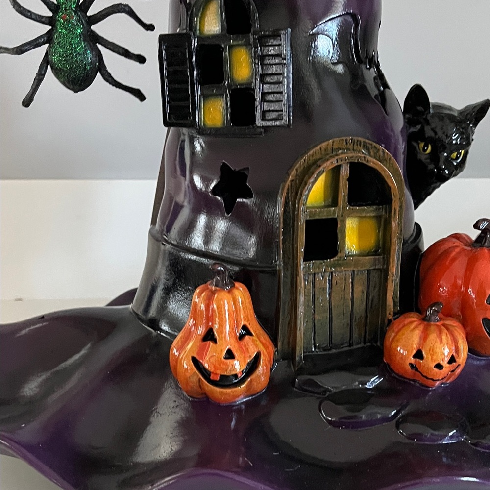 Halloween Witch Hat Decoration with Pumpkins - Picture 4 of 16